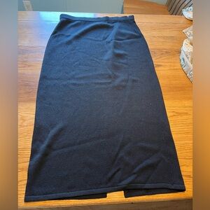 St. John Basic Black Santana Knit Elegant Skirt Size 6